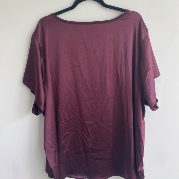 SOLD Torrid (Size 4) Dream Satin Pocket Short Sleeve Sleep Tee - Picture 10 of 10
